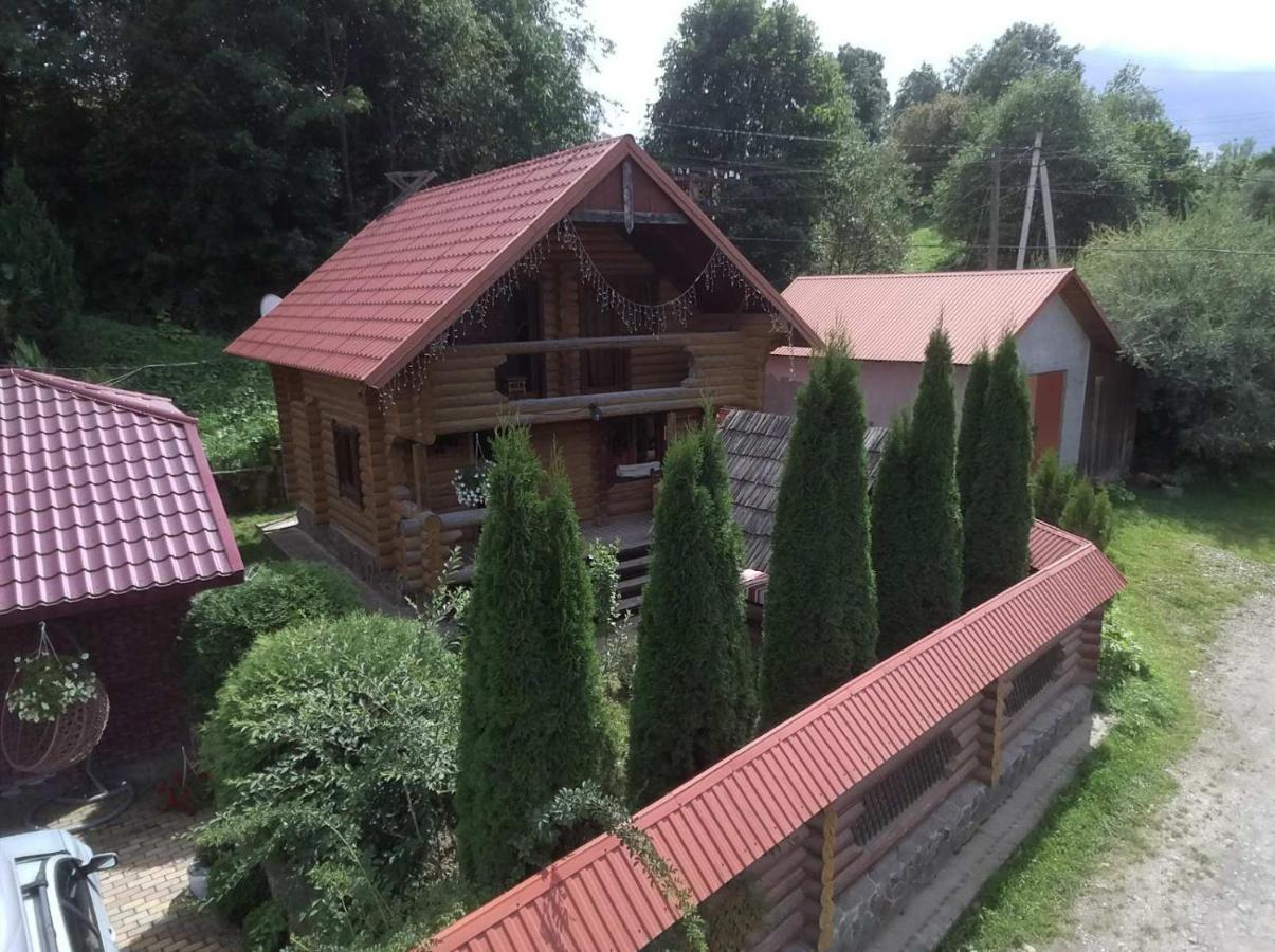 Затишний Будиночок Bukovets Exterior foto